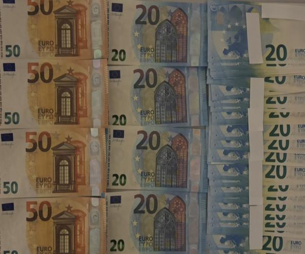 2 x 50€ + 2 x 20€ counterfeit bills welcome offer